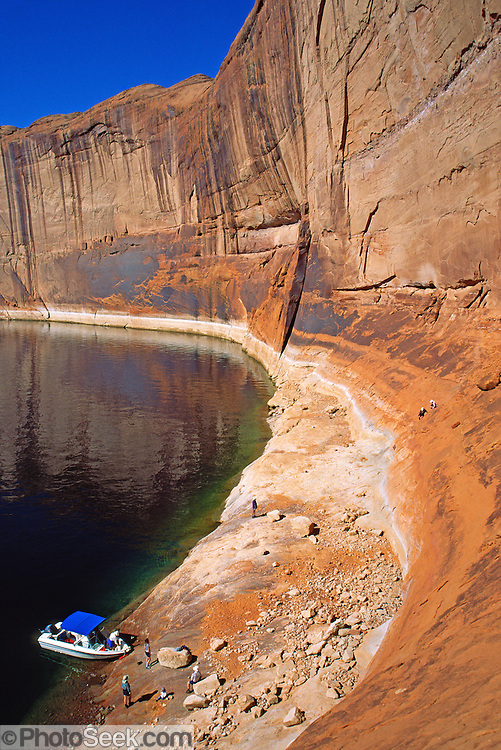 00SW-05-07-Three-Roof-Ruin-Glen-Canyon-NRA.jpg