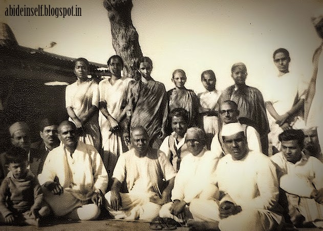 077-Nisargadatta_Maharaj.jpg