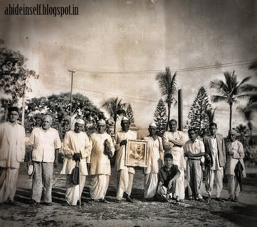 078-Nisargadatta Maharaj in Bangalore.jpg