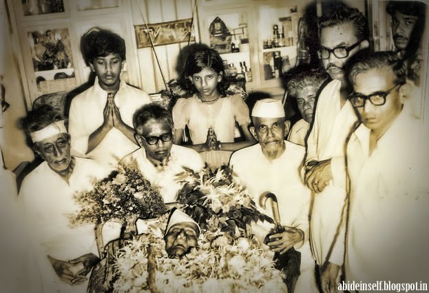 169-0-Mahasamadhi of Nisargadatta Maharaj.jpg