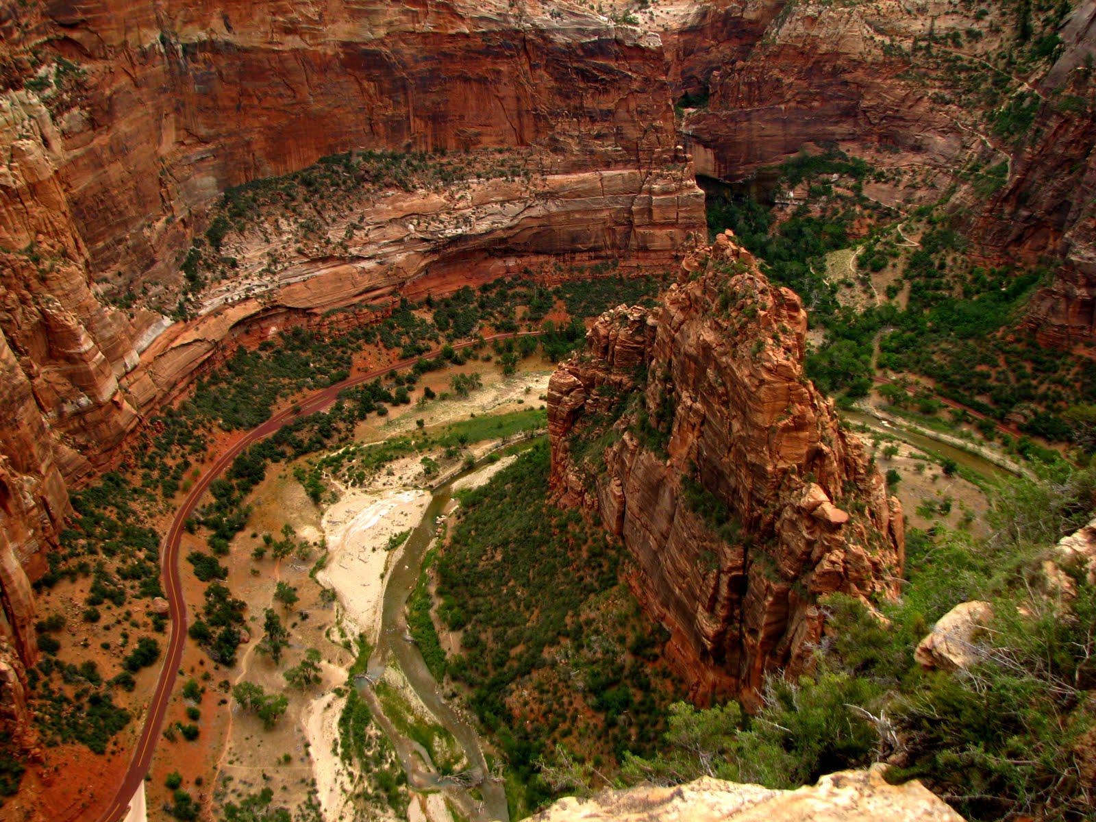 angels_landing_zion_national_park_utah-1567649.jpg