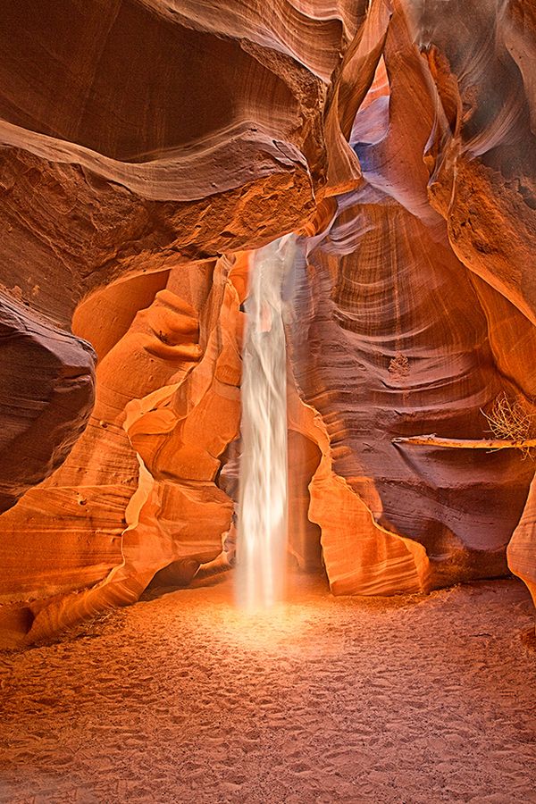 Antelope-Slot-Canyon-Arizona.jpg