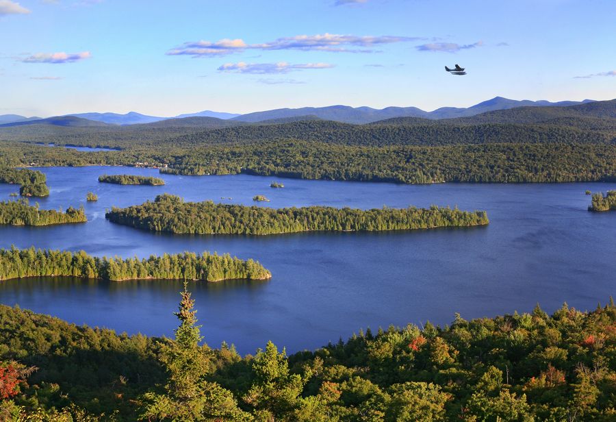 Blue Mt Lake from Castle Rock w seaplane_resized900px.jpg