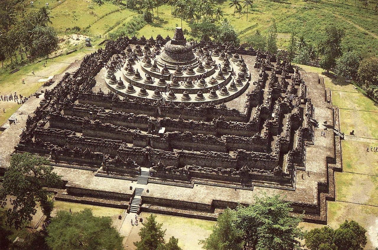 Borobudur-1.jpg