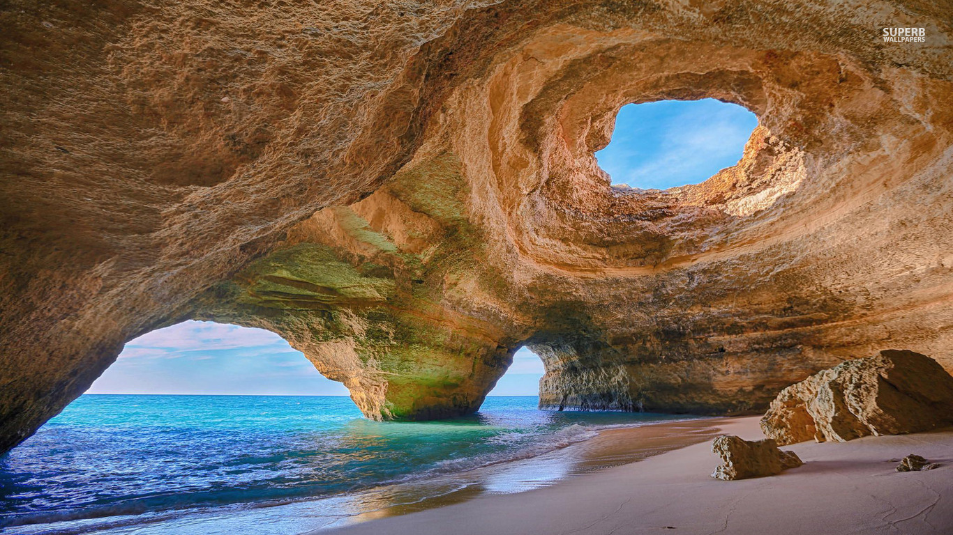 Cave-in-Algarve.jpg