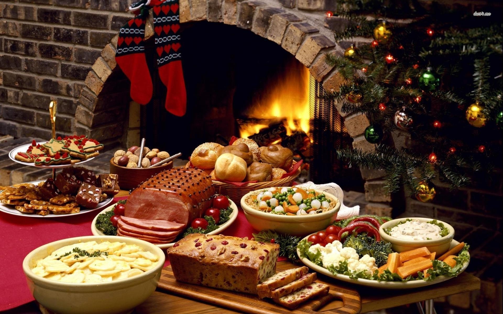 christmas-merry-christmas-dinner-food-tree-fireplace.jpg