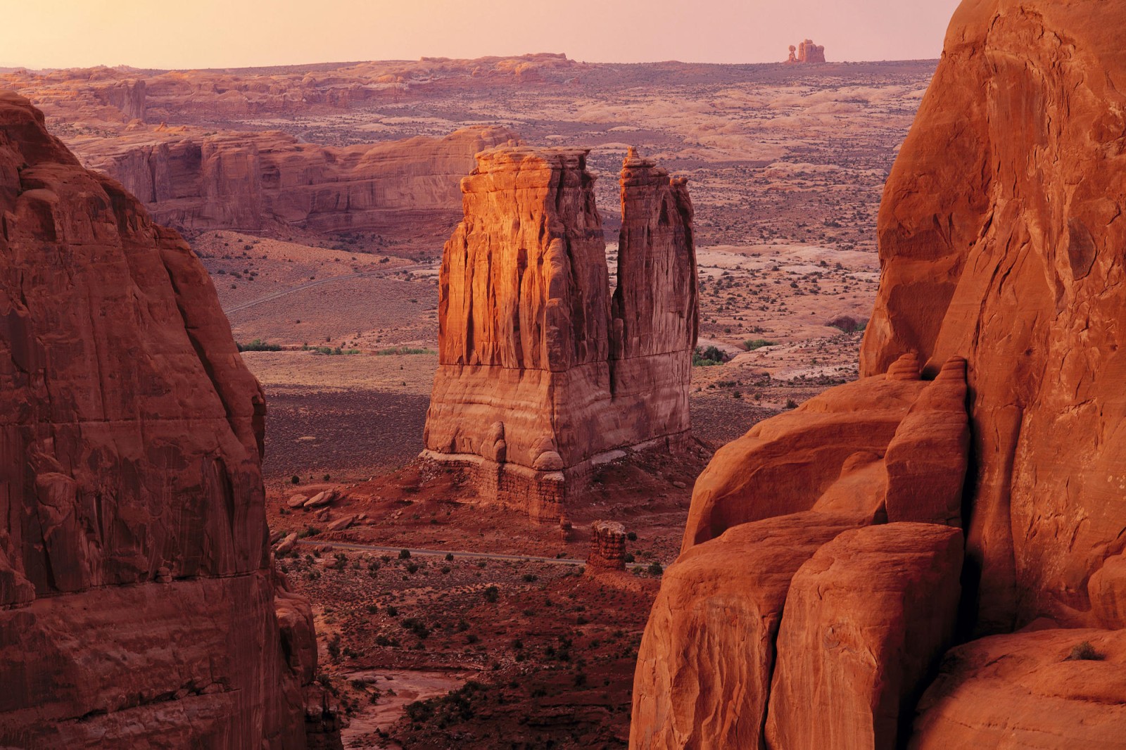 courthouse_towers_at_sunset_arches_national_park_utah____us.jpg