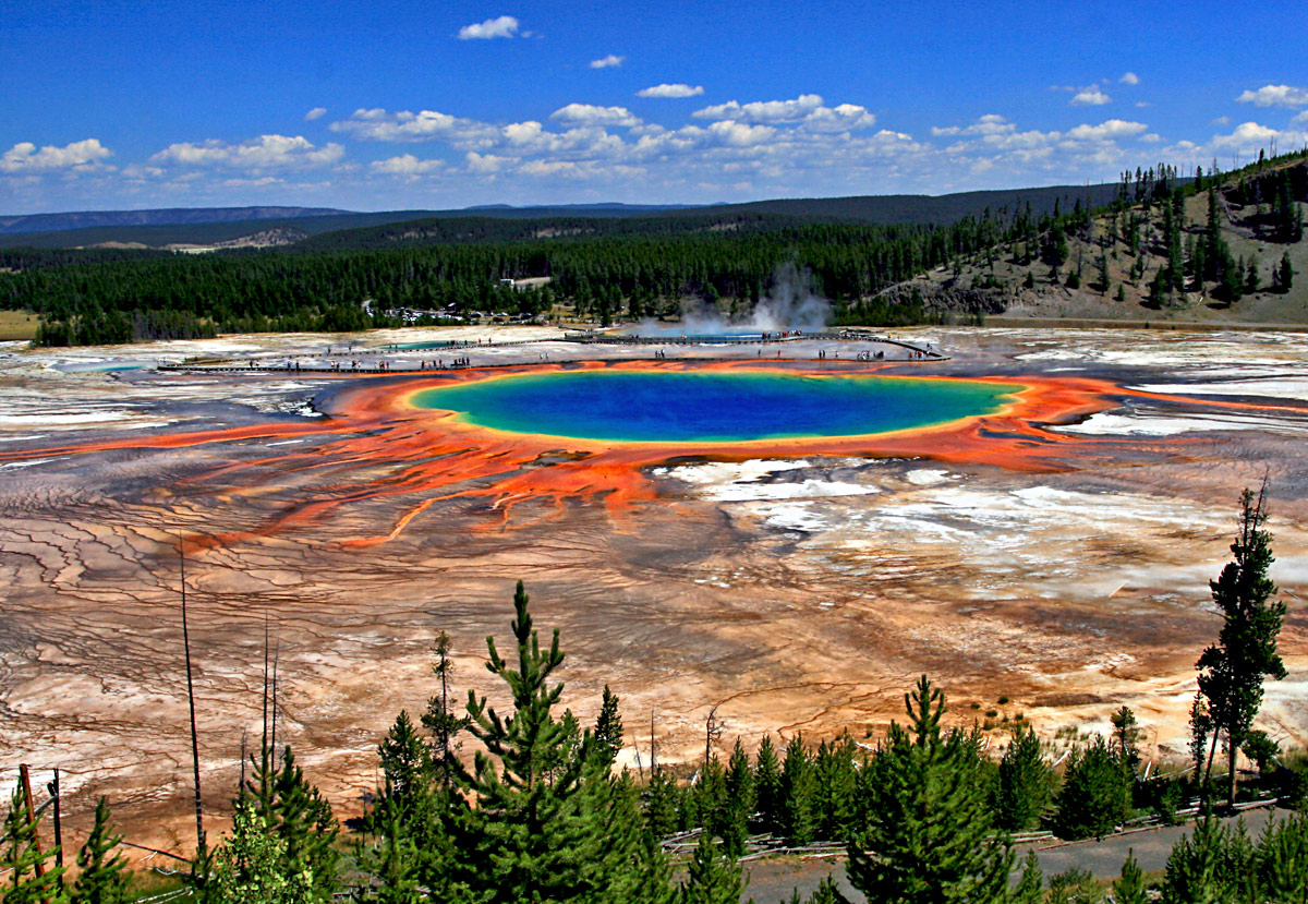 Grand_Prismatic_Spring.jpg