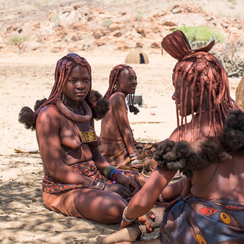 Himba-Women-in-Namibia-20121124-103708-Ian-Purves-1024x1024.jpg