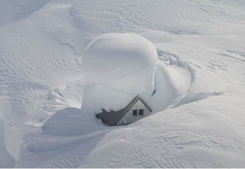 house-snow.jpg
