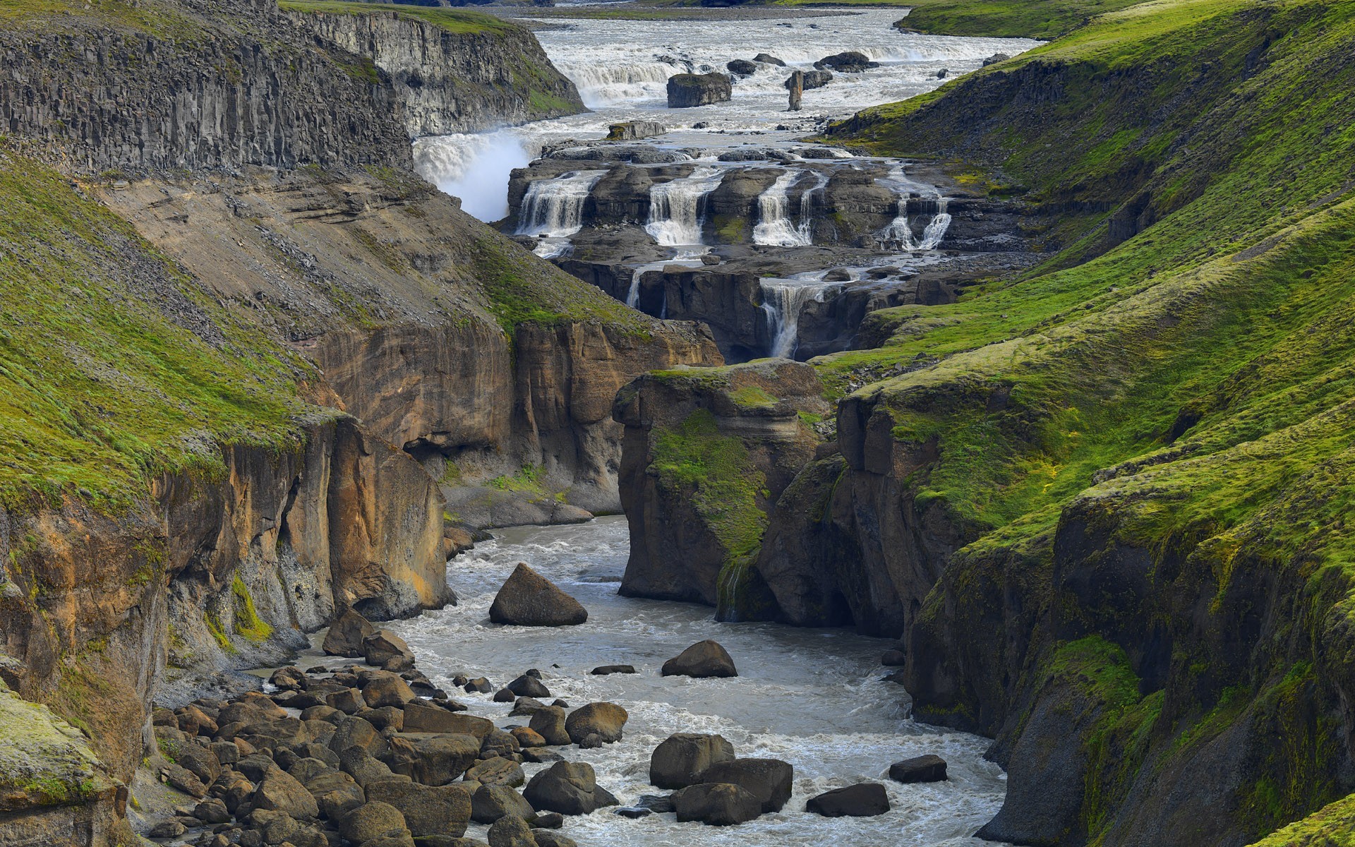 iceland-landscapes-water-2516154-1920x1200.jpg