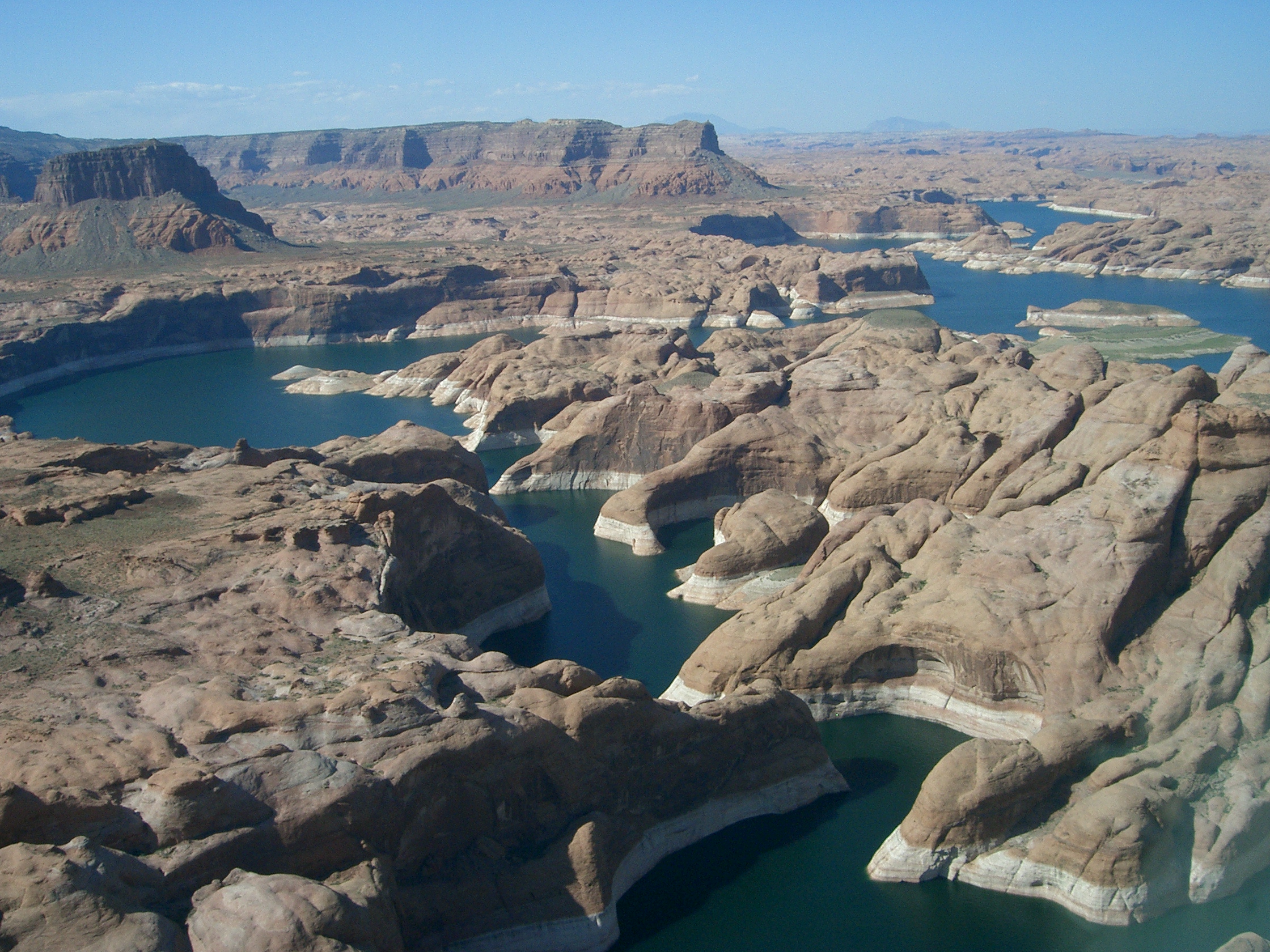 Lake_Powell_-_Arizona.JPG