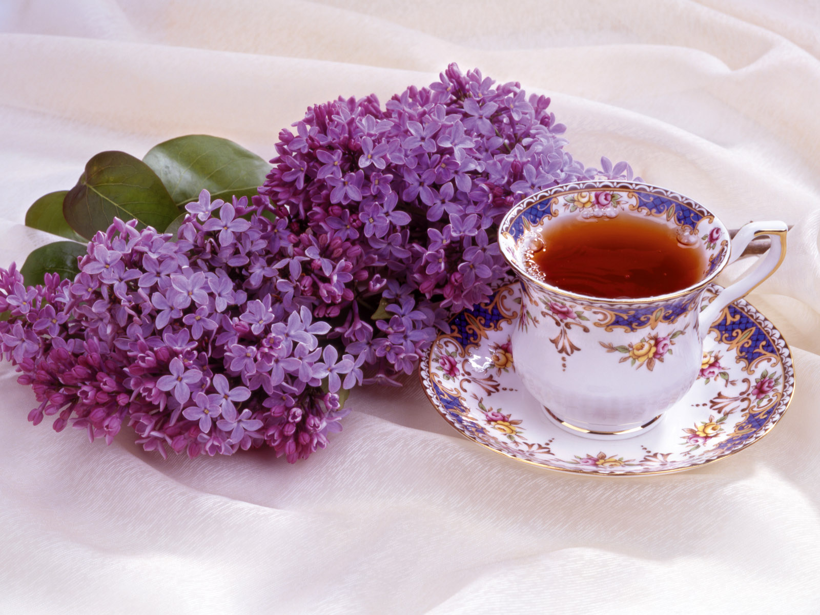 lilac_and_teacup.jpg