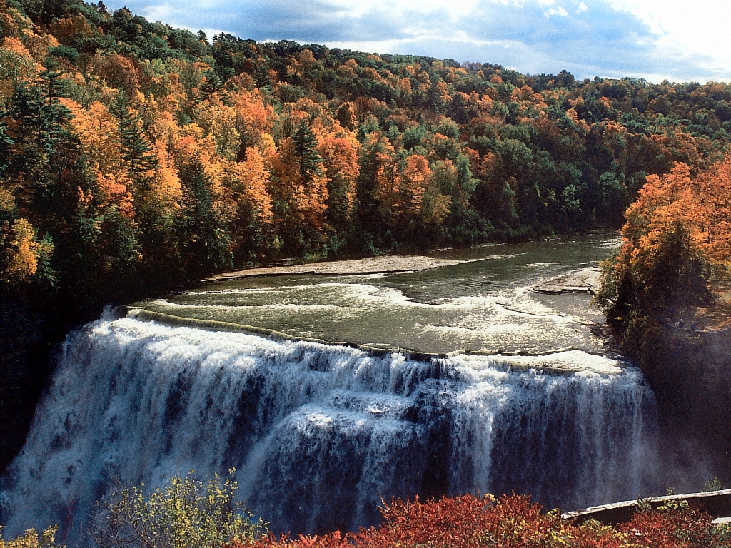 Middle-Falls-Letchworth-State-Park.jpg