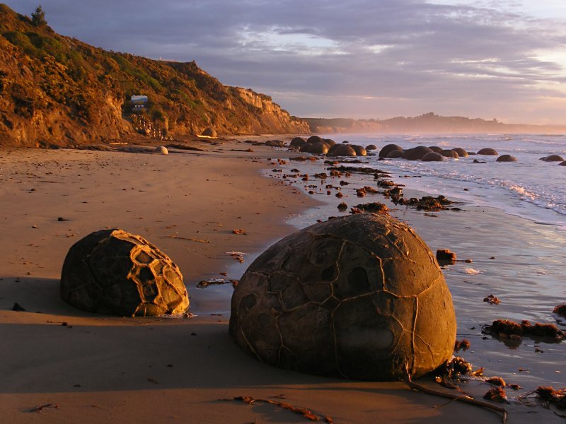 Moeraki-Boulders.jpg