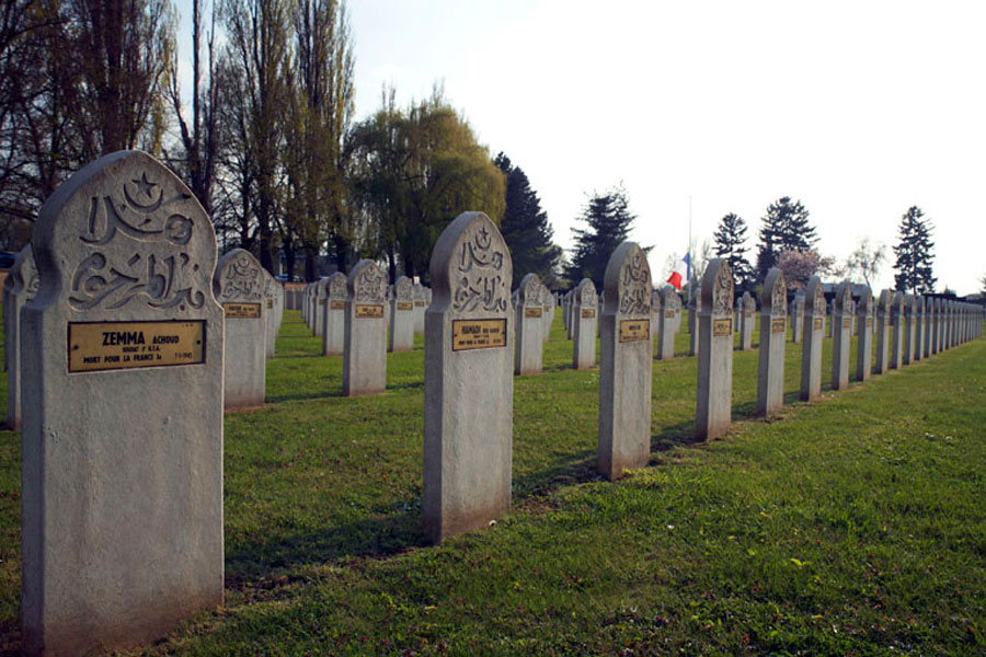 muslim_cemetery_france.jpg