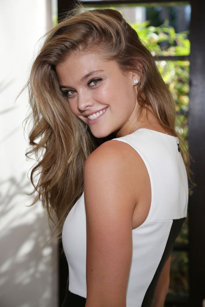 nina-agdal-captain-morgan-celebrates-si-swimsuit.jpg