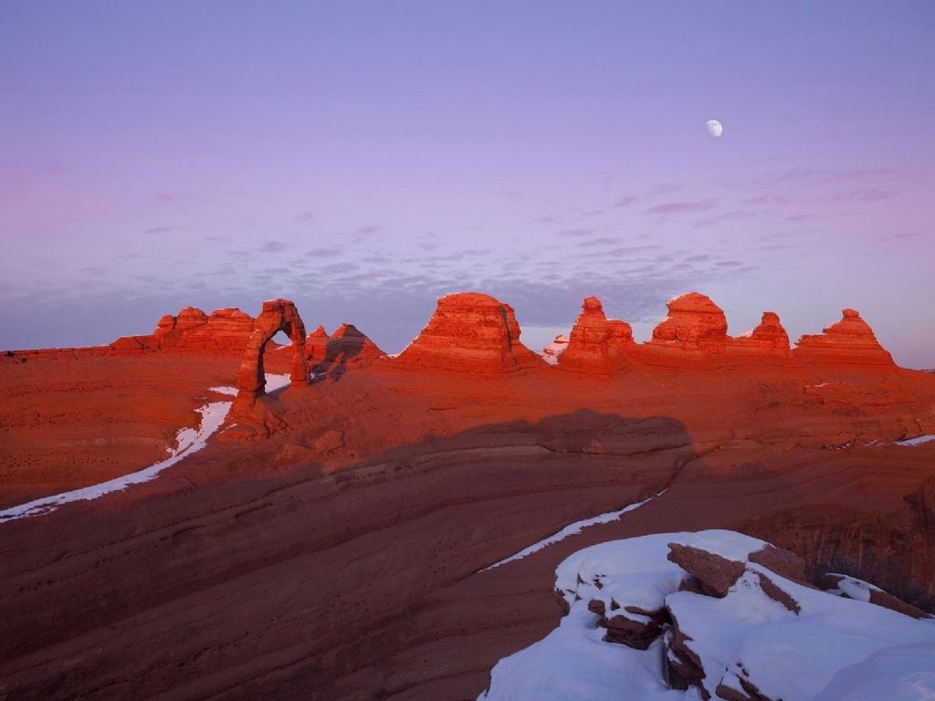 Sunset_at_Delicate_Arch_Arches_National_Park_Utah_1024x768.jpg