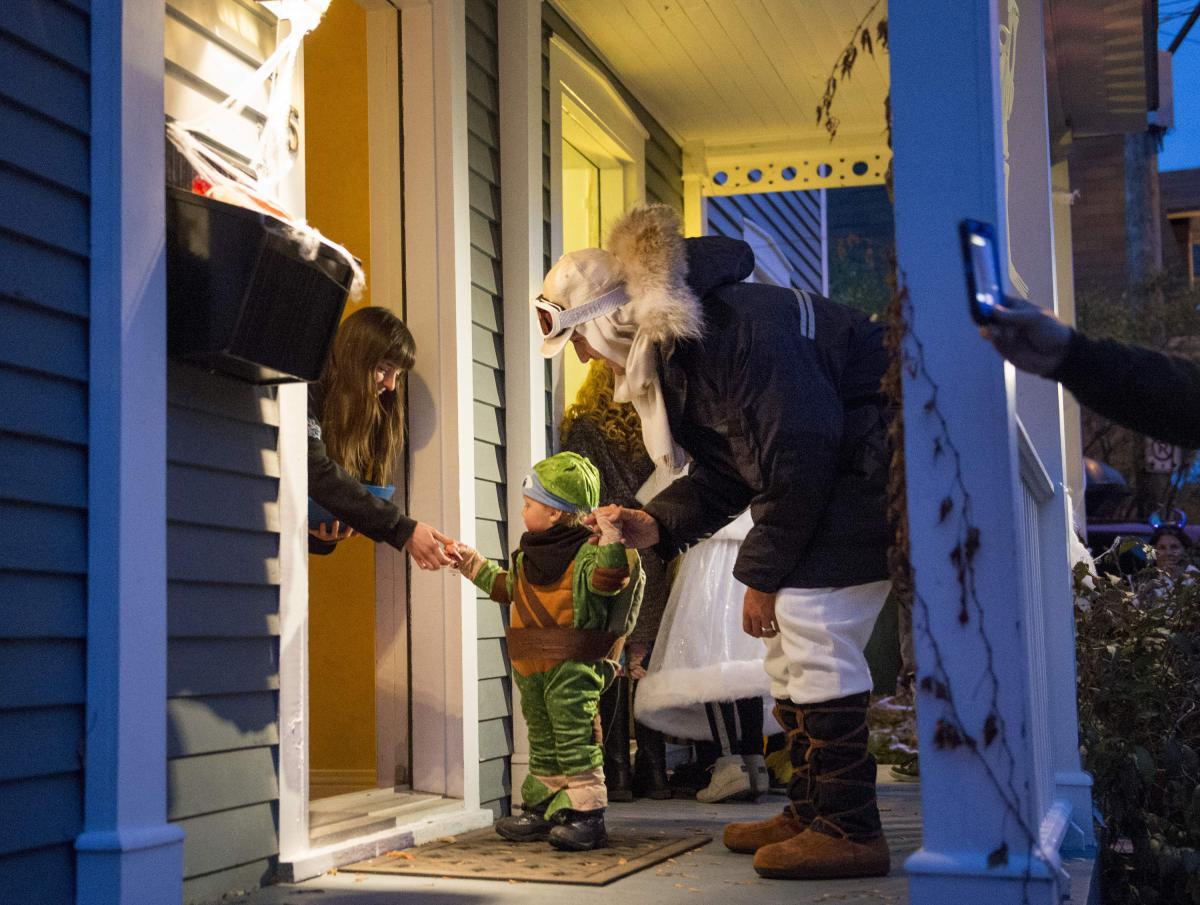 trick-or-treating.jpg