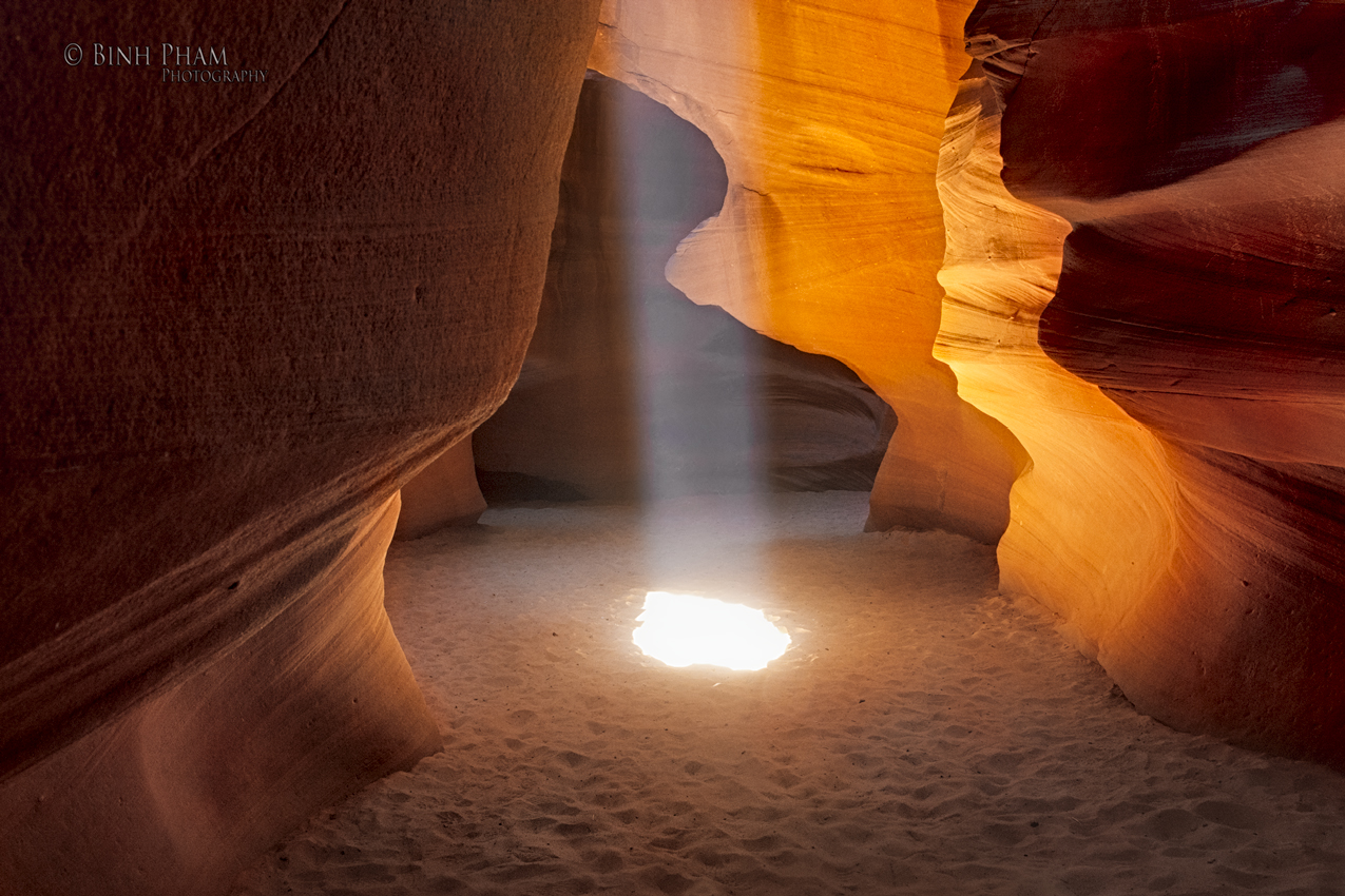 Upper-Antelope-Canyon-Spot-Light1.jpg