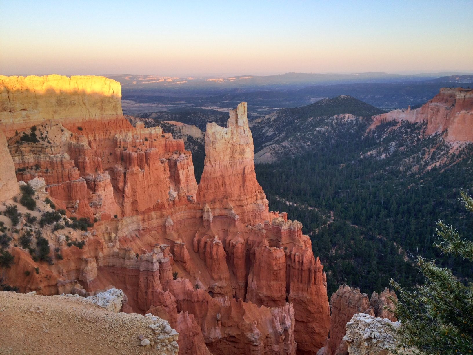 utah_canyon.jpg