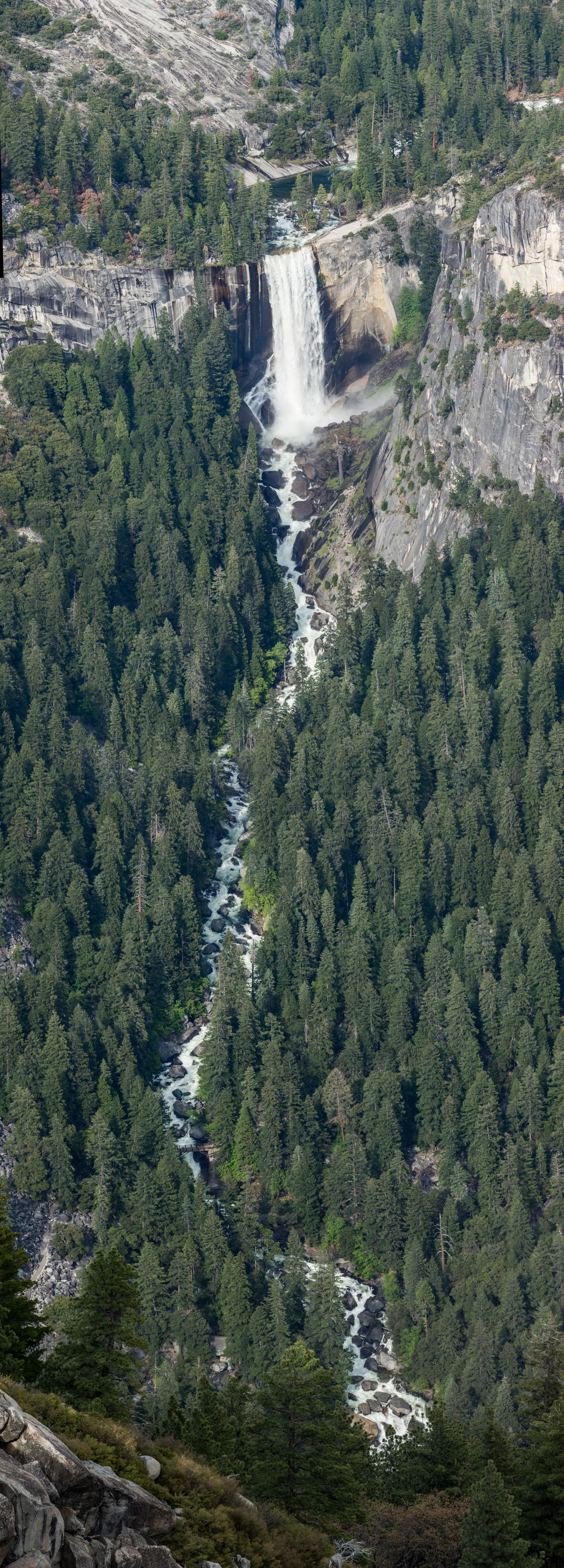 Vernal_Fall_and_Merced,_Yosemite_NP,_CA,_US_-_Diliff.jpg