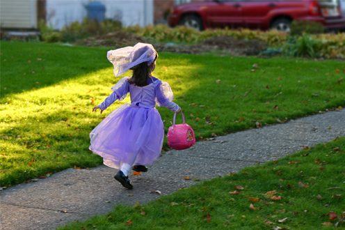 What_Time_Does_Trick_or_Treating_Start-700x450-c.jpg